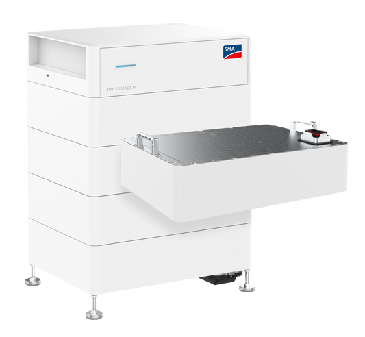 SMA Storage M Batteriespeicher mit herausgezogenem Batteriemodul, Freisteller